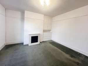 Lounge- click for photo gallery